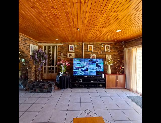 6 BEDROOM HOUSE FOR SALE IN MEYERTON SOUTH